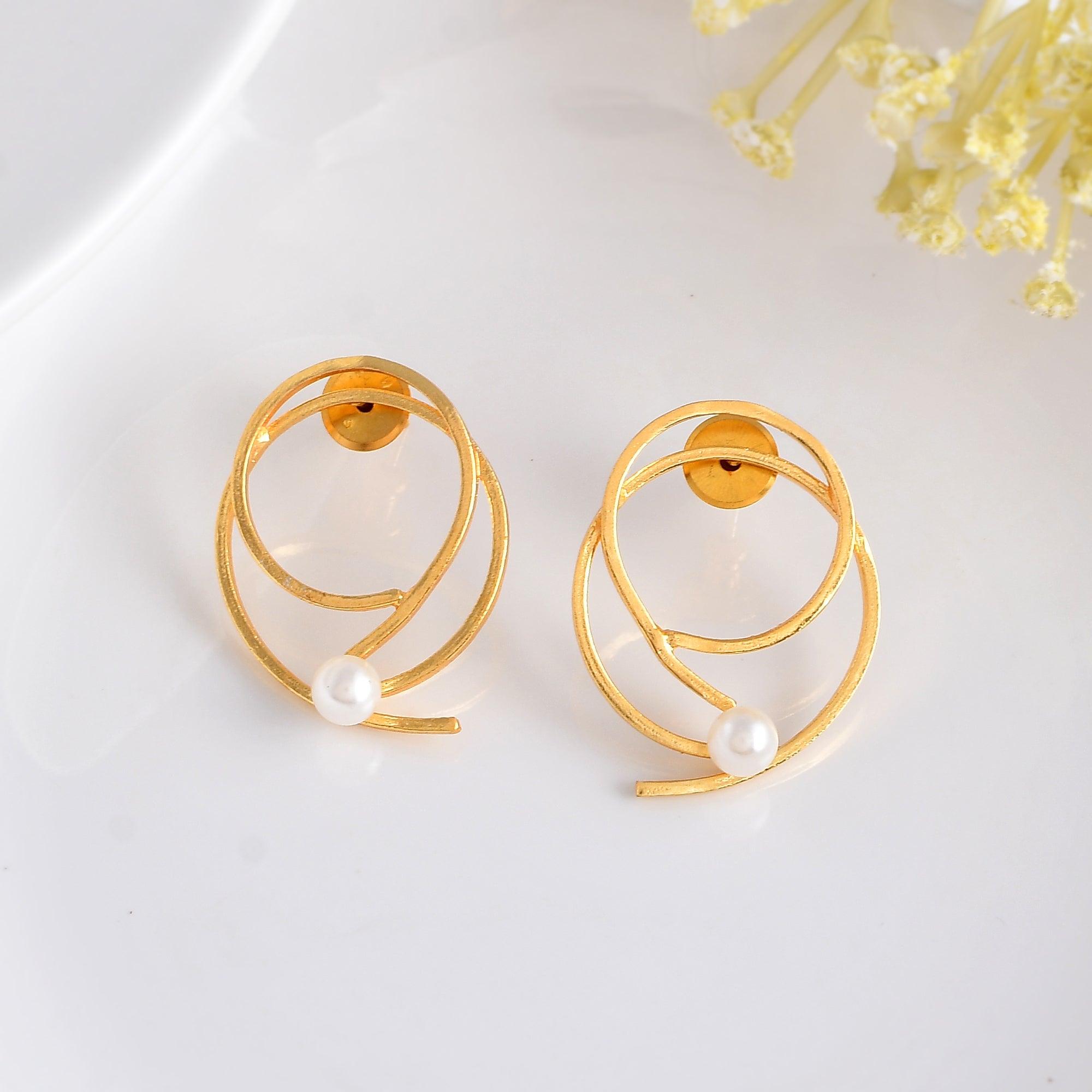 Pearl Earrings Gold Women Earrings with Braided Rhinestones for Women  Versatile and Elegant Curved Snake Earrings Wedding Jewelry Accessories  Wedding Gift Ideas for Woman : Amazon.ca: Clothing, Shoes & Accessories